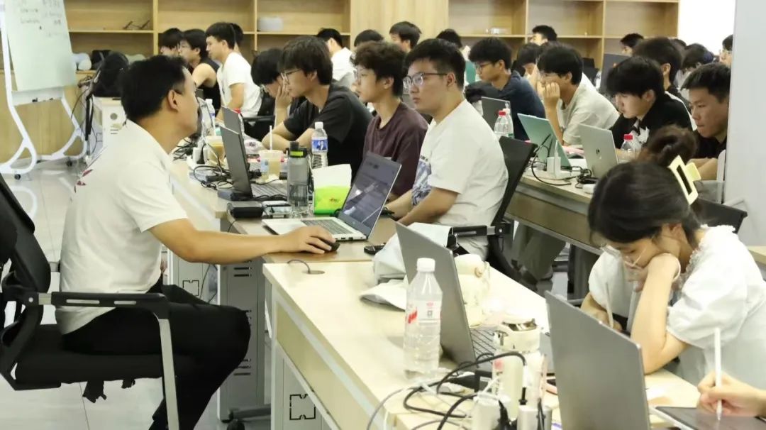 湖北工程学院数统学院大数据实习实训