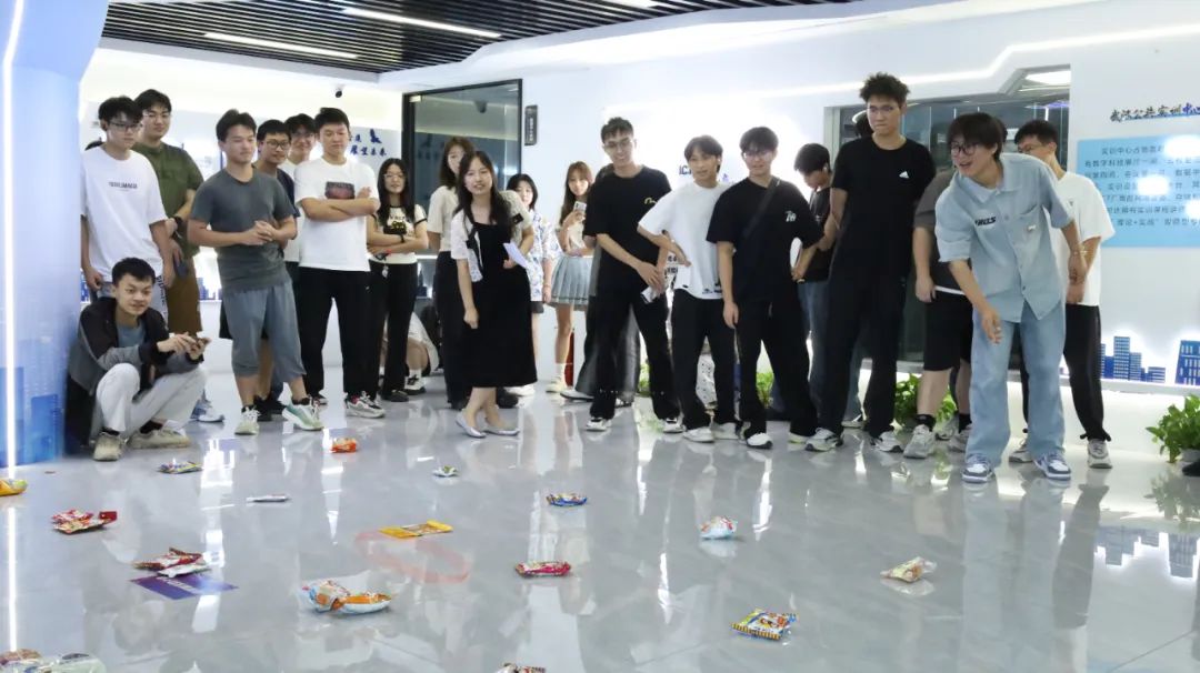 毕业季趣味活动|以欢乐凝聚情谊，用笑声释放压力